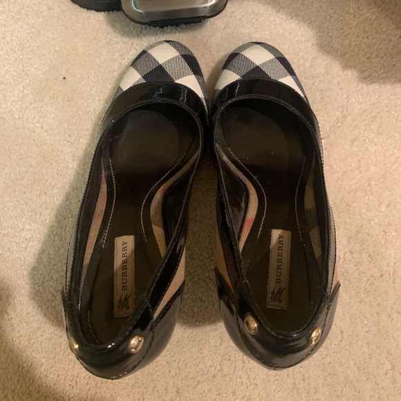 Burberry Heels Size 38 - Picture 7 of 8